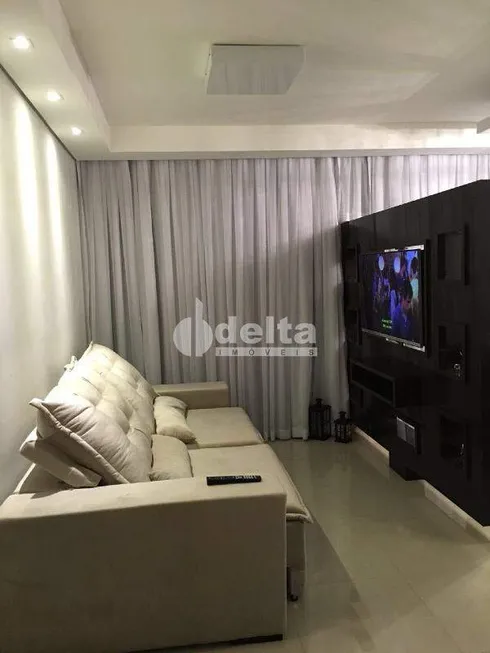 Foto 1 de Apartamento com 3 Quartos à venda, 101m² em Tubalina, Uberlândia