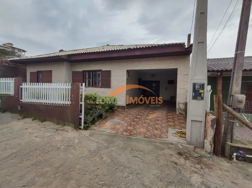 Foto 1 de Casa com 3 Quartos à venda, 195m² em Ribanceira, Imbituba