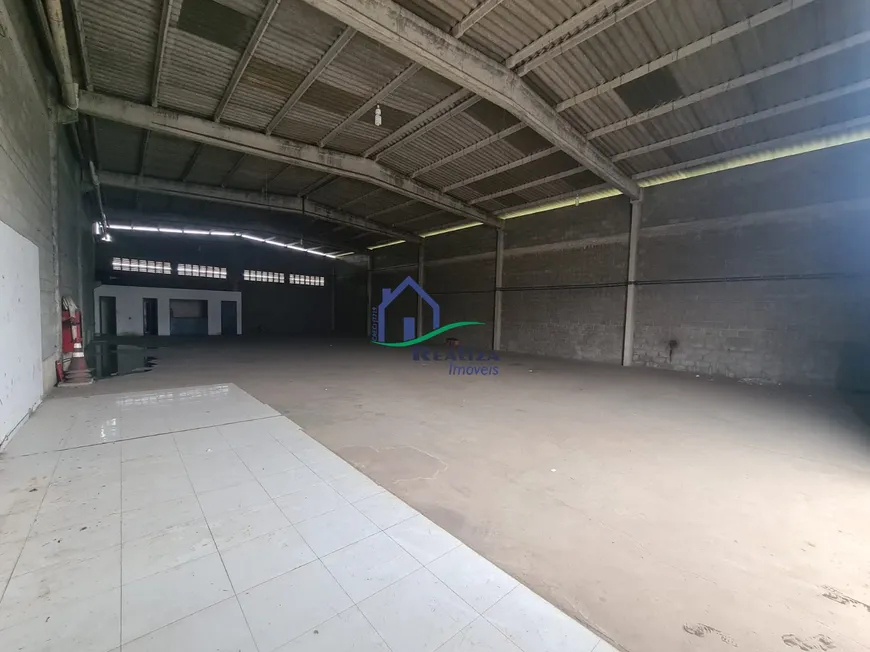 Foto 1 de Galpão/Depósito/Armazém para alugar, 450m² em Santa Luzia, São Gonçalo