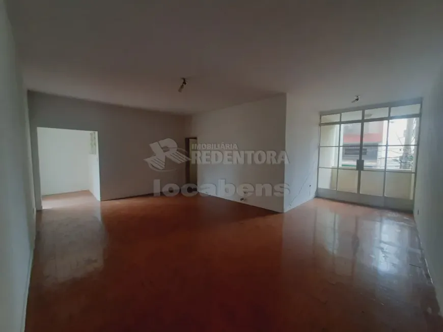 Foto 1 de Apartamento com 3 Quartos para alugar, 140m² em Centro, São José do Rio Preto