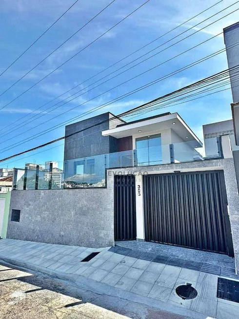 Foto 1 de Casa com 3 Quartos à venda, 200m² em Capoeiras, Florianópolis