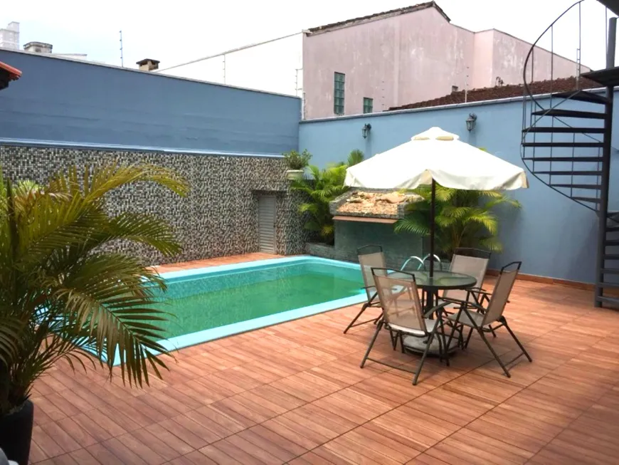 Foto 1 de Casa com 3 Quartos para alugar, 150m² em Centro, Balneário Camboriú