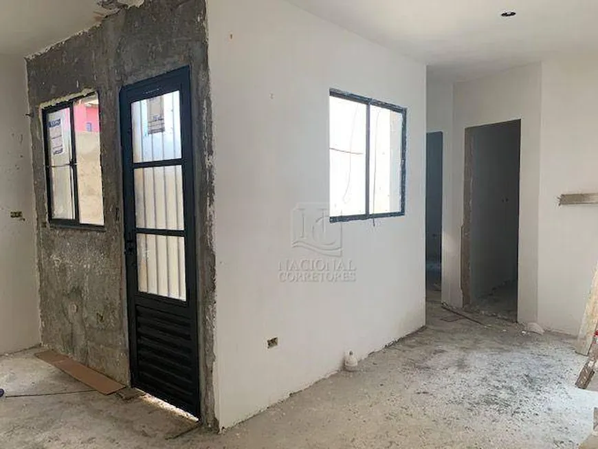 Foto 1 de Apartamento com 2 Quartos à venda, 42m² em Utinga, Santo André