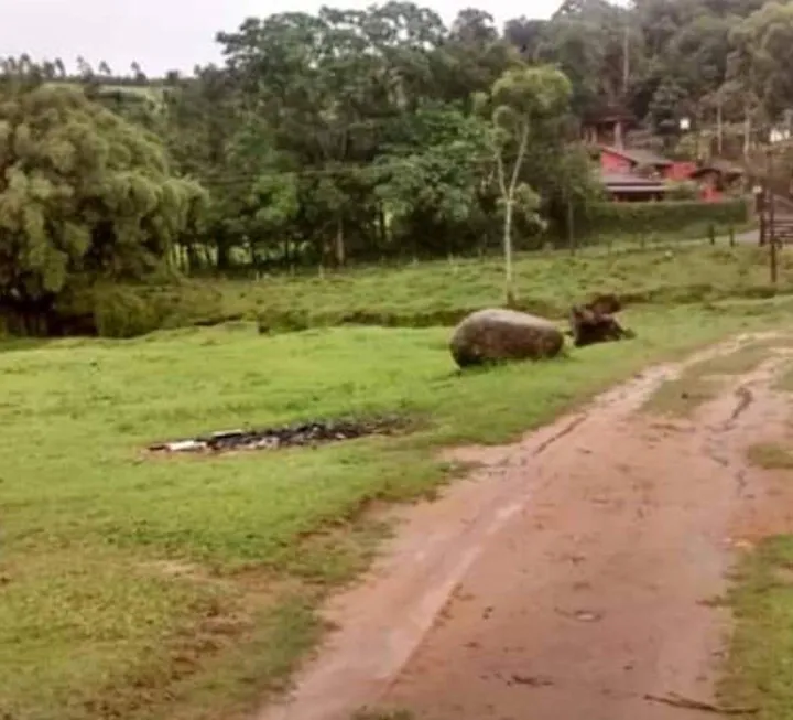 Foto 1 de Fazenda/Sítio com 2 Quartos à venda, 18000m² em Centro, Pinhalzinho