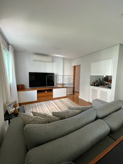 Foto 1 de Apartamento com 3 Quartos à venda, 163m² em Vila Suzana, São Paulo