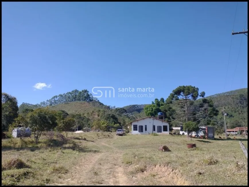 Foto 1 de Fazenda/Sítio com 3 Quartos à venda, 24m² em , Silveiras