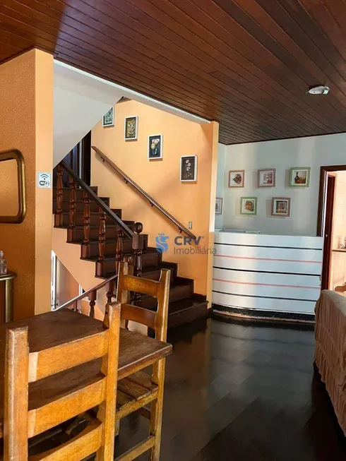 Foto 1 de Casa com 6 Quartos para venda ou aluguel, 468m² em Lima Azevedo, Londrina
