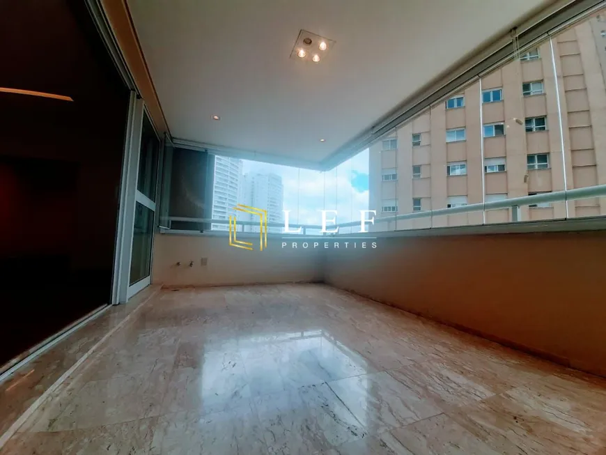 Foto 1 de Apartamento com 3 Quartos à venda, 263m² em Alto de Pinheiros, São Paulo