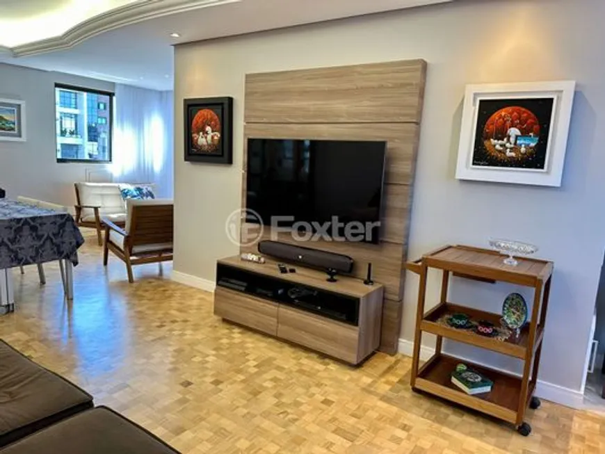 Foto 1 de Apartamento com 3 Quartos à venda, 120m² em Rio Branco, Porto Alegre