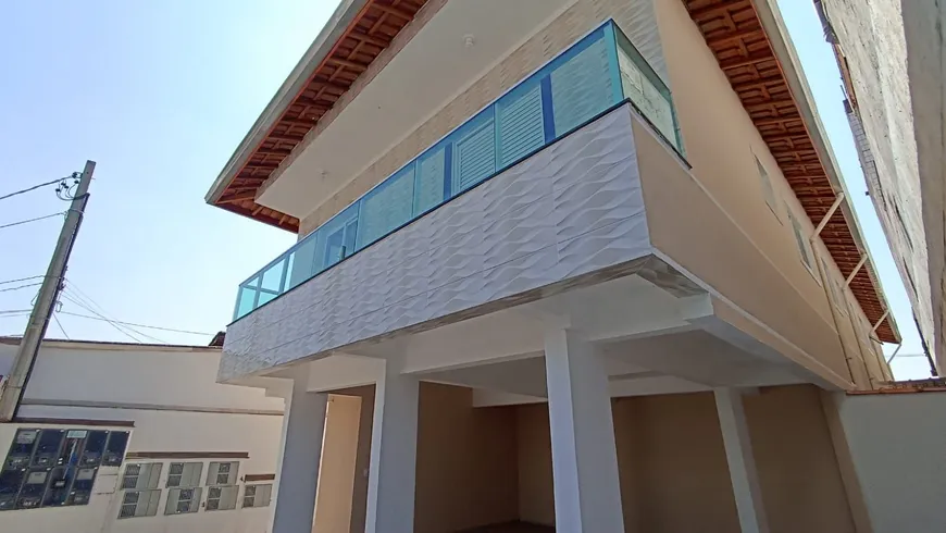 Foto 1 de Casa de Condomínio com 2 Quartos à venda, 51m² em Vila Caicara, Praia Grande