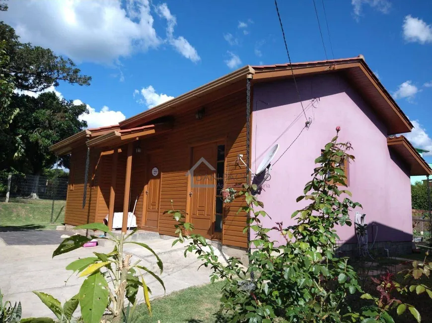 Foto 1 de Fazenda/Sítio com 4 Quartos à venda, 100m² em Centro, Viamão