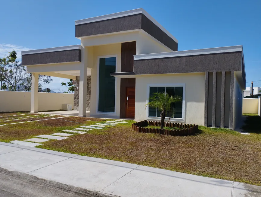 Foto 1 de Casa de Condomínio com 3 Quartos à venda, 210m² em Extensão do Bosque, Rio das Ostras