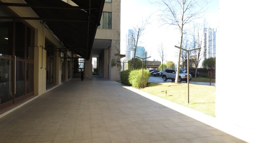 Sala Comercial na Avenida Magalhães de Castro, 4800, Cidade Jardim em