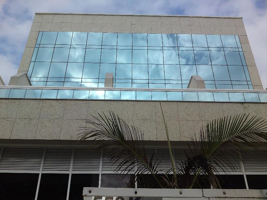 Sala Comercial na Rua Silva Cardoso, 152, Bangu em Rio de Janeiro, por