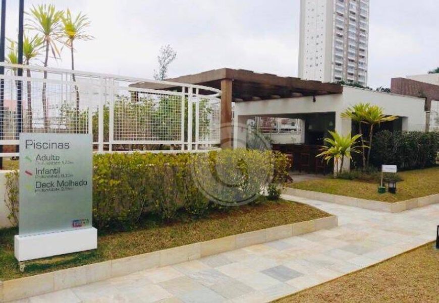 Apartamento na Avenida Professor Francisco Morato,