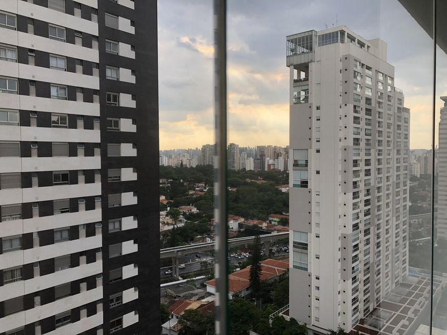 Apartamento na Rua República do Iraque, Campo Belo em São Paulo, por R
