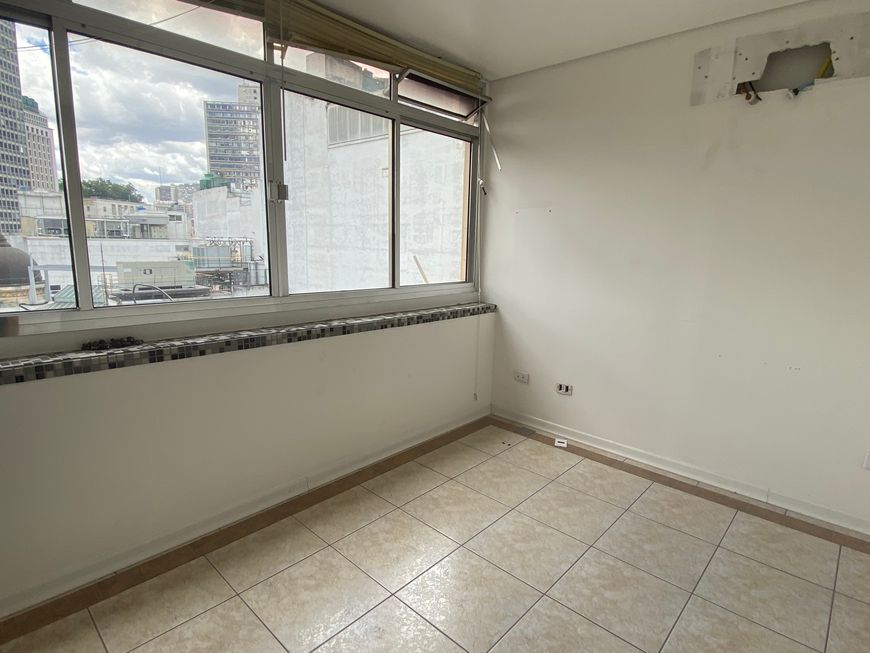 Sala Comercial na Rua Quinze de Novembro, 184, Centro em São Paulo, por R 3.000/Mês Viva Real