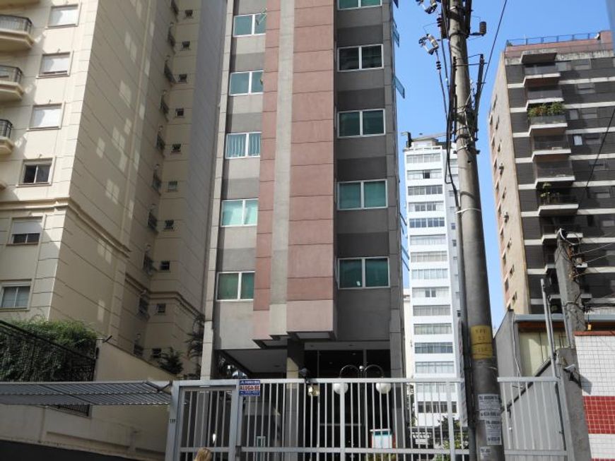 Sala Comercial na Rua Padre João Manuel, Cerqueira César em São Paulo, por R 1.500/Mês Viva Real