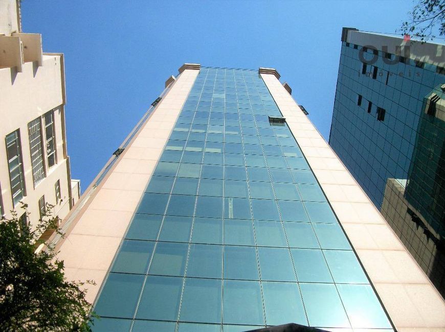 Sala Comercial na Alameda Santos, Cerqueira César em São Paulo, por R