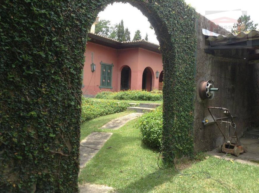 Casa de Condomínio na Alameda das Quaresmeiras, Royal Park em