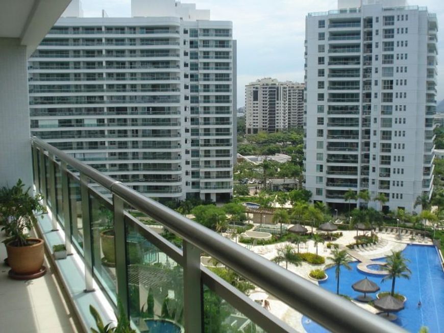 Apartamento na Avenida Flamboyants da Península, 155, Barra da Tijuca em Rio de Janeiro, por R