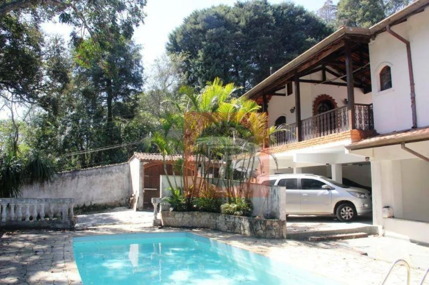 Casa de Condomínio 488 m² em Parque das Rosas em Cotia, por R$ 998.000