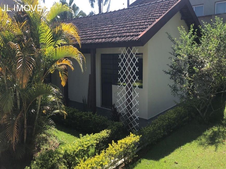 Casa de Condomínio 236 m² em Jardim Maria em Campo Limpo