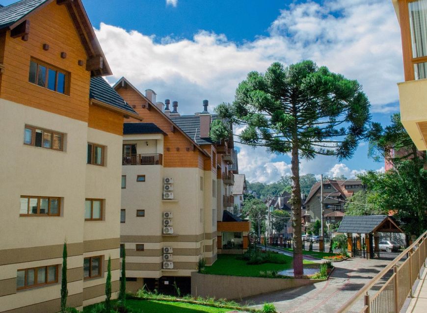 Apartamento na Avenida das Hortências, 1377, Centro em Gramado, por R
