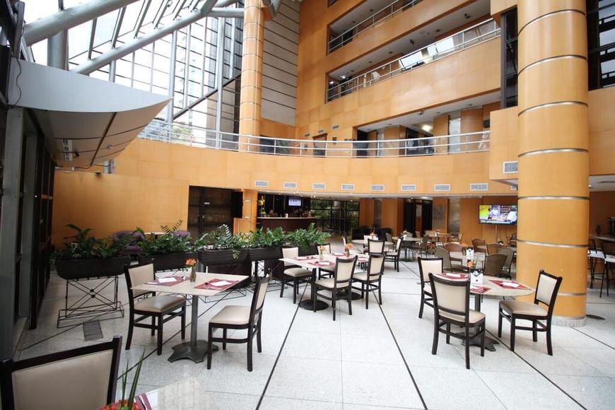 Apartamento na Alameda Lorena, 360, Jardins em São Paulo, por R$ 240.