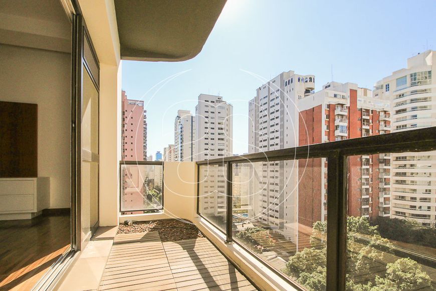 Apartamento na Alameda dos Aicás, Moema em São Paulo, por R$ 12.000/Mês