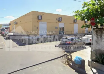 Imóvel Comercial para alugar, 300m² no Parque Piauí, Teresina