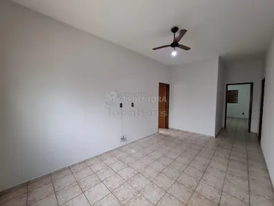 Casa com 3 Quartos para alugar, 193m² no Vila Curti, São José do Rio Preto