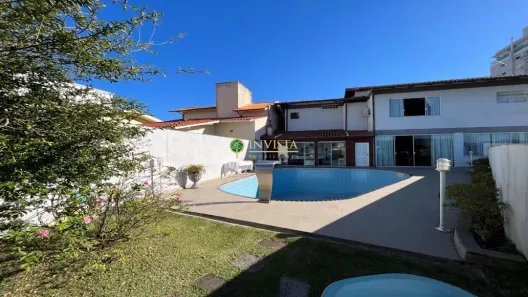 Casa com 4 Quartos à venda, 420m² no Agronômica, Florianópolis