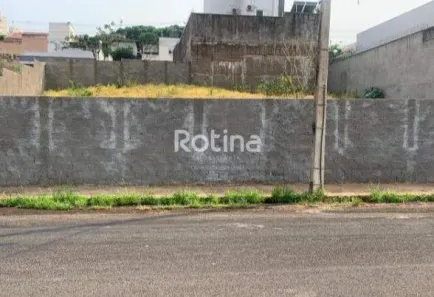 Lote/Terreno à venda, 720m² no Vigilato Pereira, Uberlândia