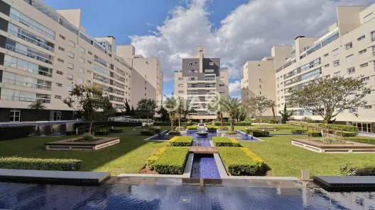Apartamento com 4 Quartos à venda, 158m² no Água Verde, Curitiba