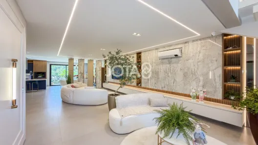 Casa de Condomínio com 4 Quartos à venda, 300m² no Santa Felicidade, Curitiba