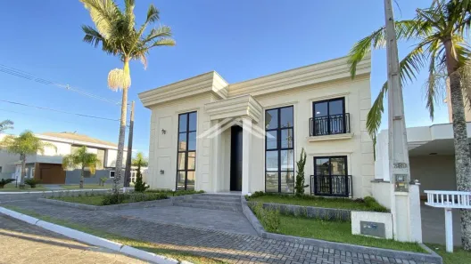 Sobrado com 4 Quartos à venda, 247m² no Barra do Saí, Itapoá