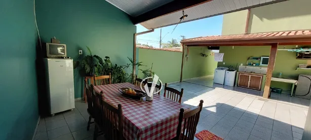 Casa com 4 Quartos à venda, 241m² no Jardim Cristina, Pindamonhangaba