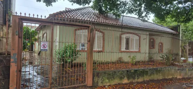 Casa com 4 Quartos à venda, 225m² no Jardim Itu, Porto Alegre