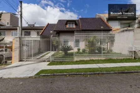 Casa com 4 Quartos à venda, 234m² no Pilarzinho, Curitiba