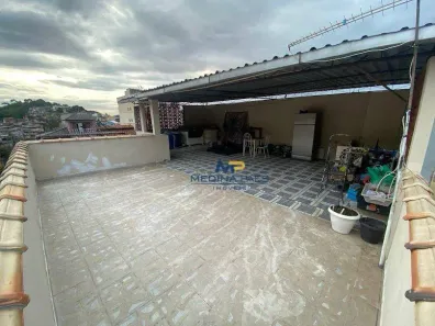 Sobrado com 2 Quartos à venda, 85m² no Paraíso, São Gonçalo