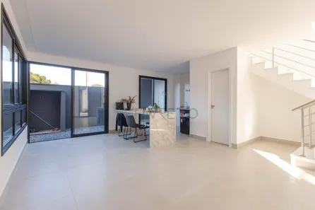 Casa com 3 Quartos à venda, 176m² no Campo Comprido, Curitiba