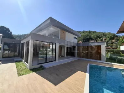 Casa de Condomínio com 4 Quartos à venda, 250m² no Piratininga, Niterói