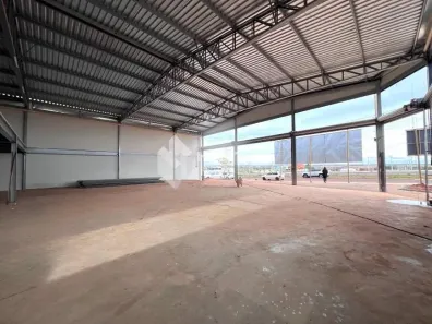 Ponto Comercial para alugar, 790m² no Laranjeiras, Uberlândia