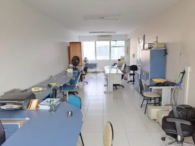 Sala Comercial à venda, 53m² no Moinhos de Vento, Porto Alegre