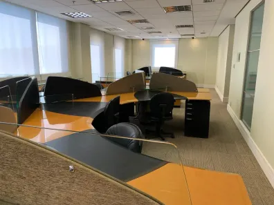Sala Comercial para alugar, 210m² no Jardim Morumbi, São Paulo