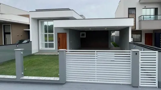 Casa com 3 Quartos à venda, 100m² no Forquilhas, São José