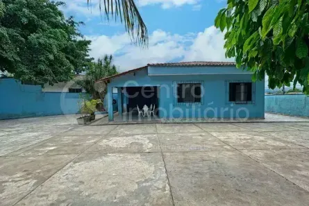 Casa com 3 Quartos à venda, 116m² no , Peruíbe