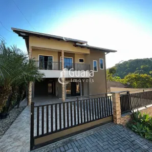 Casa com 3 Quartos à venda, 196m² no Amizade, Guaramirim