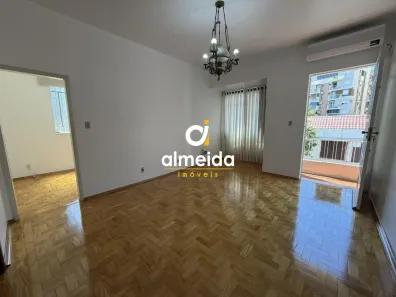 Apartamento com 4 Quartos para alugar, 135m² no Centro, Santa Maria